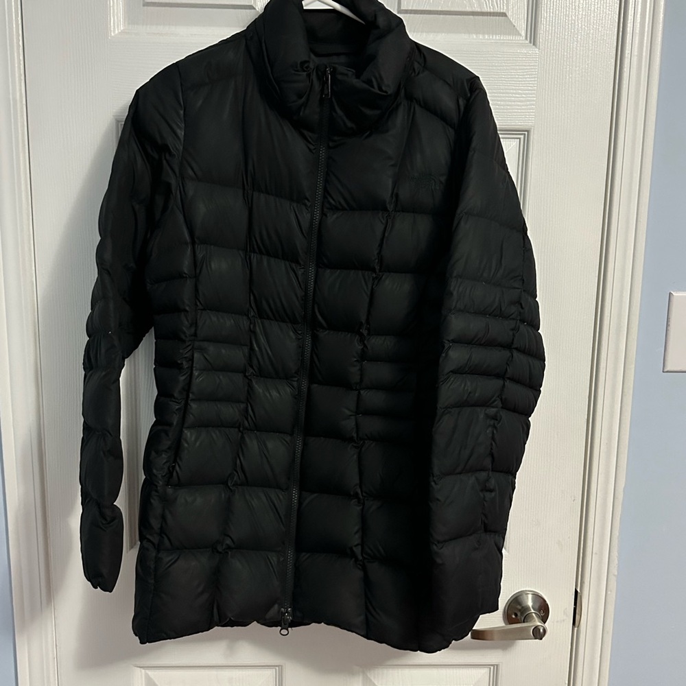 Women's north face black down puffer jacket